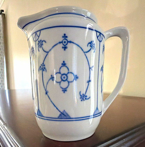 Blue white pottery - &,